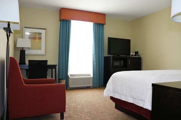  - Hampton Inn Oak Hill Austin