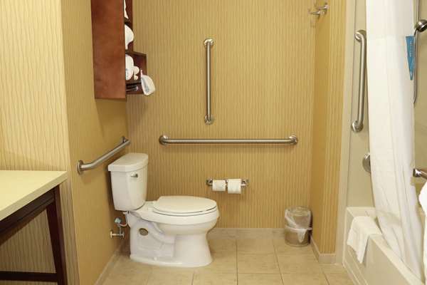  - Hampton Inn Oak Hill Austin