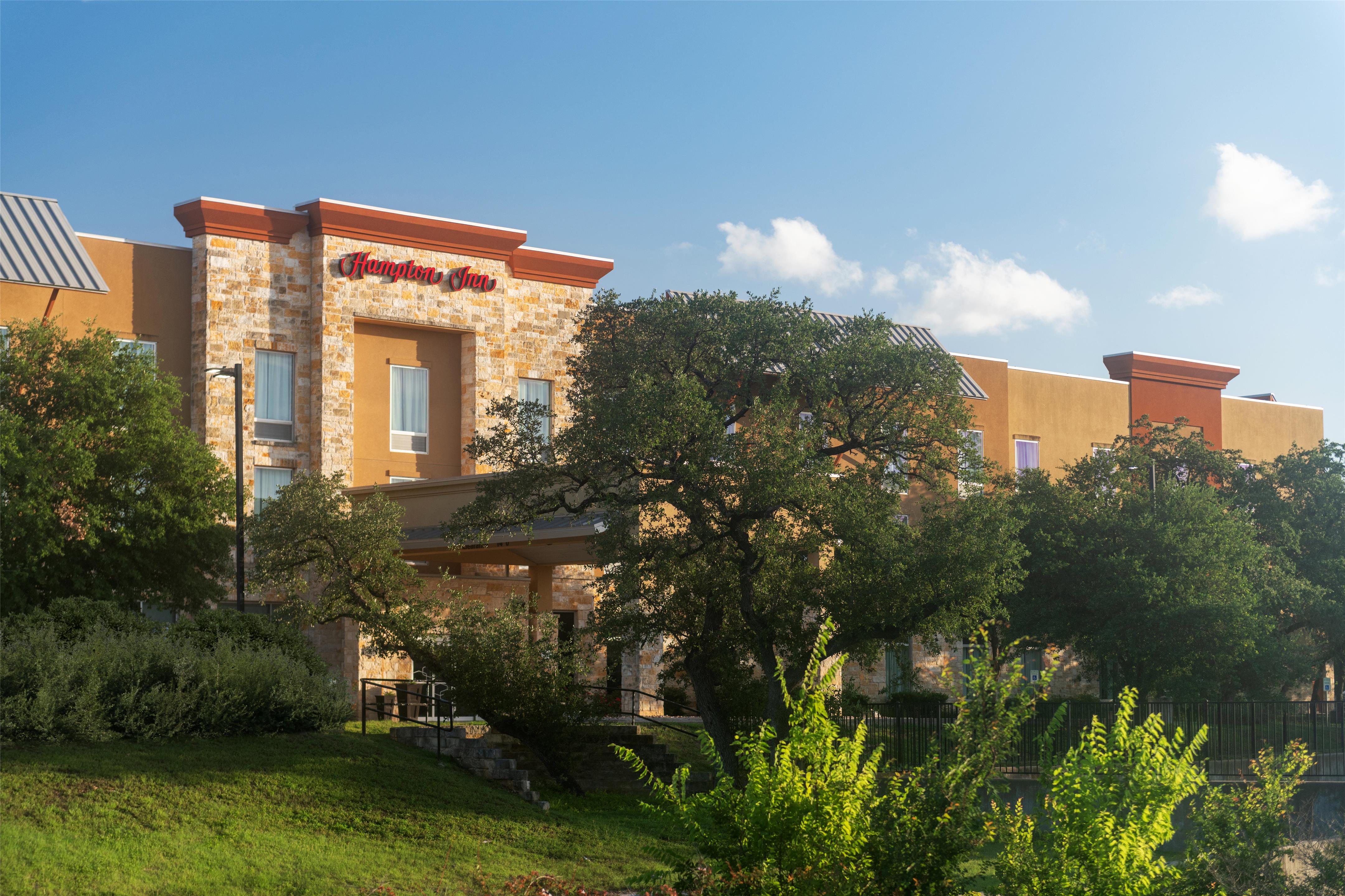 Exterior | Hampton Inn Austin/Oak Hill