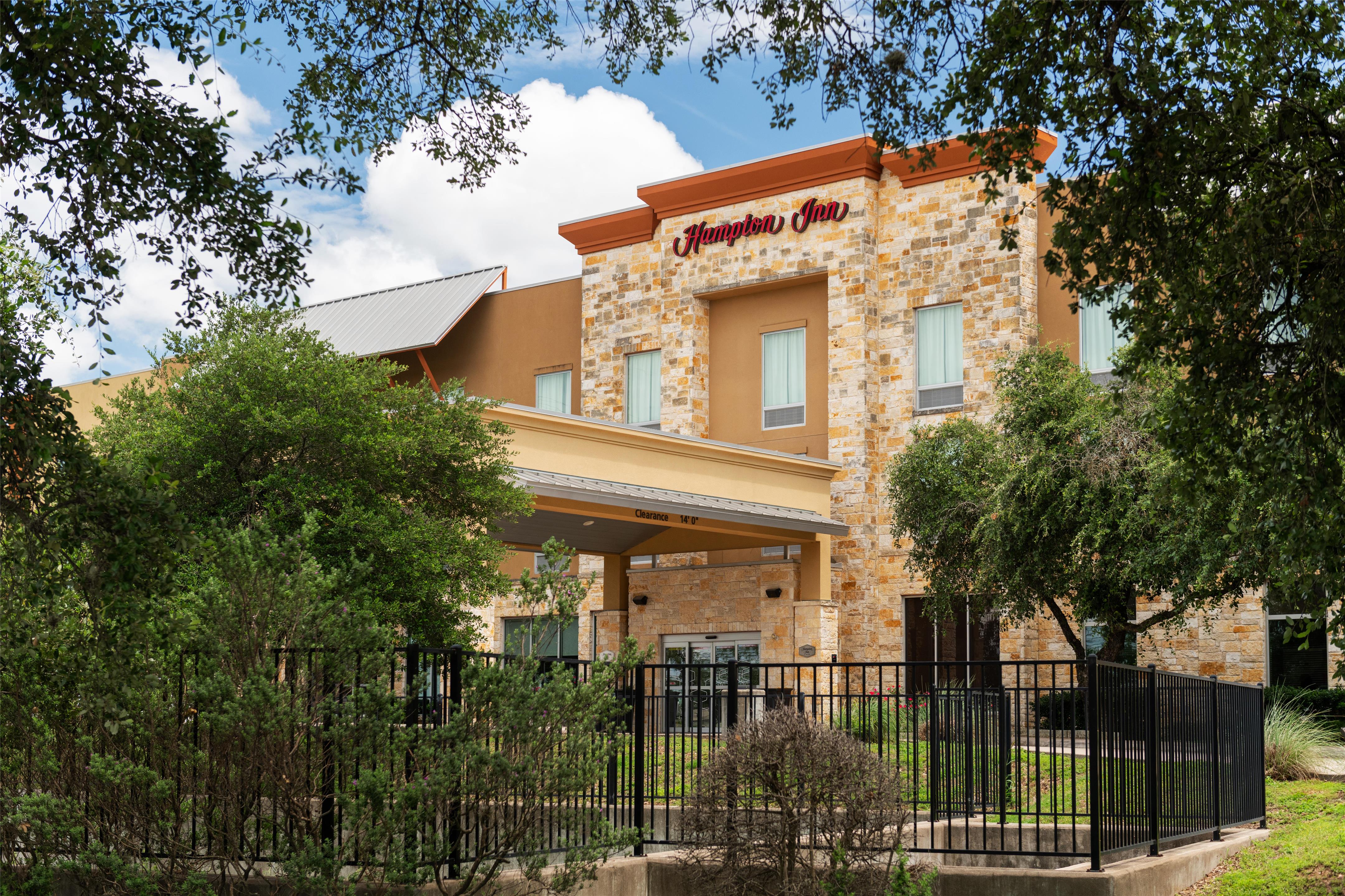 Exterior | Hampton Inn Austin/Oak Hill