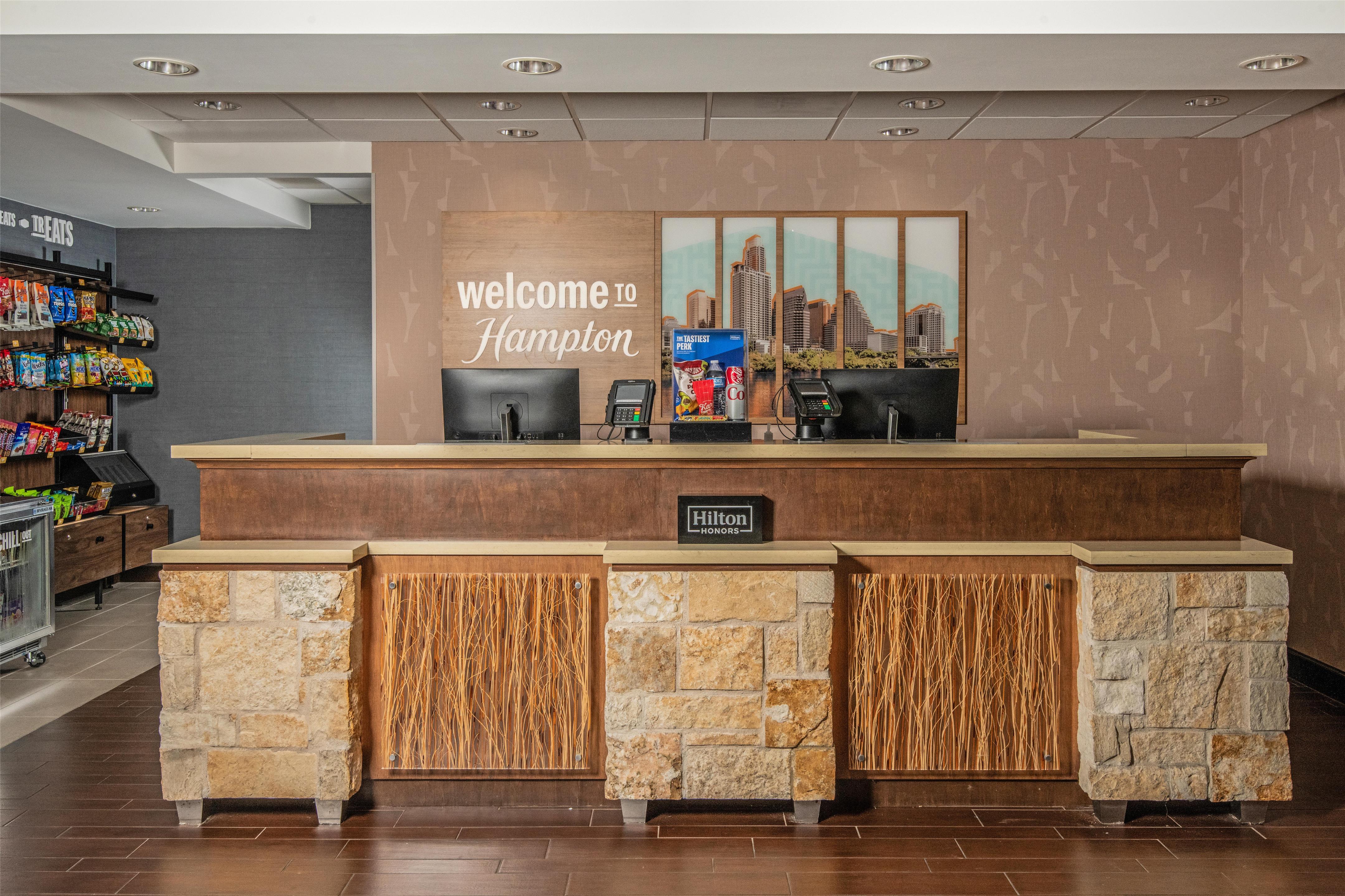 Reception | Hampton Inn Austin/Oak Hill