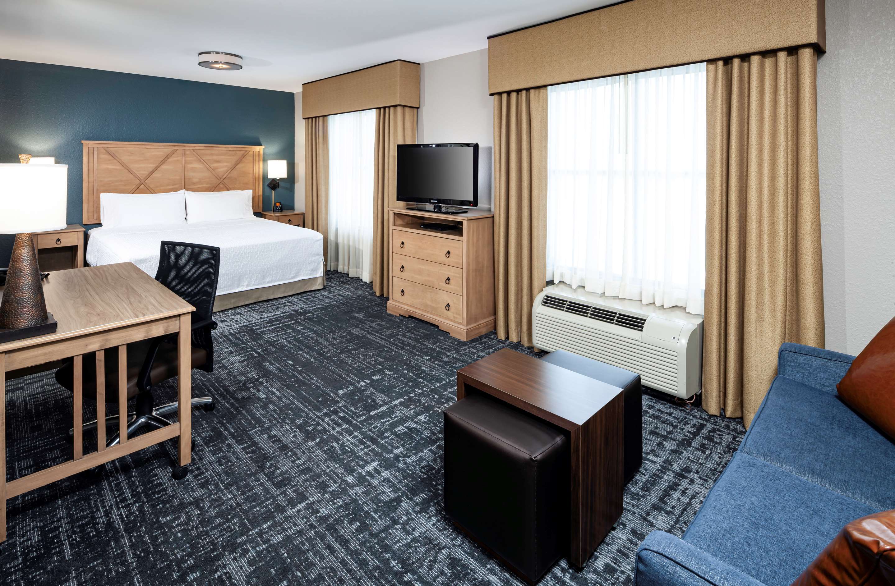 Guest room