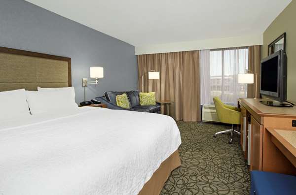  - Hampton Inn Airport South Austin - I-35, Exit 231