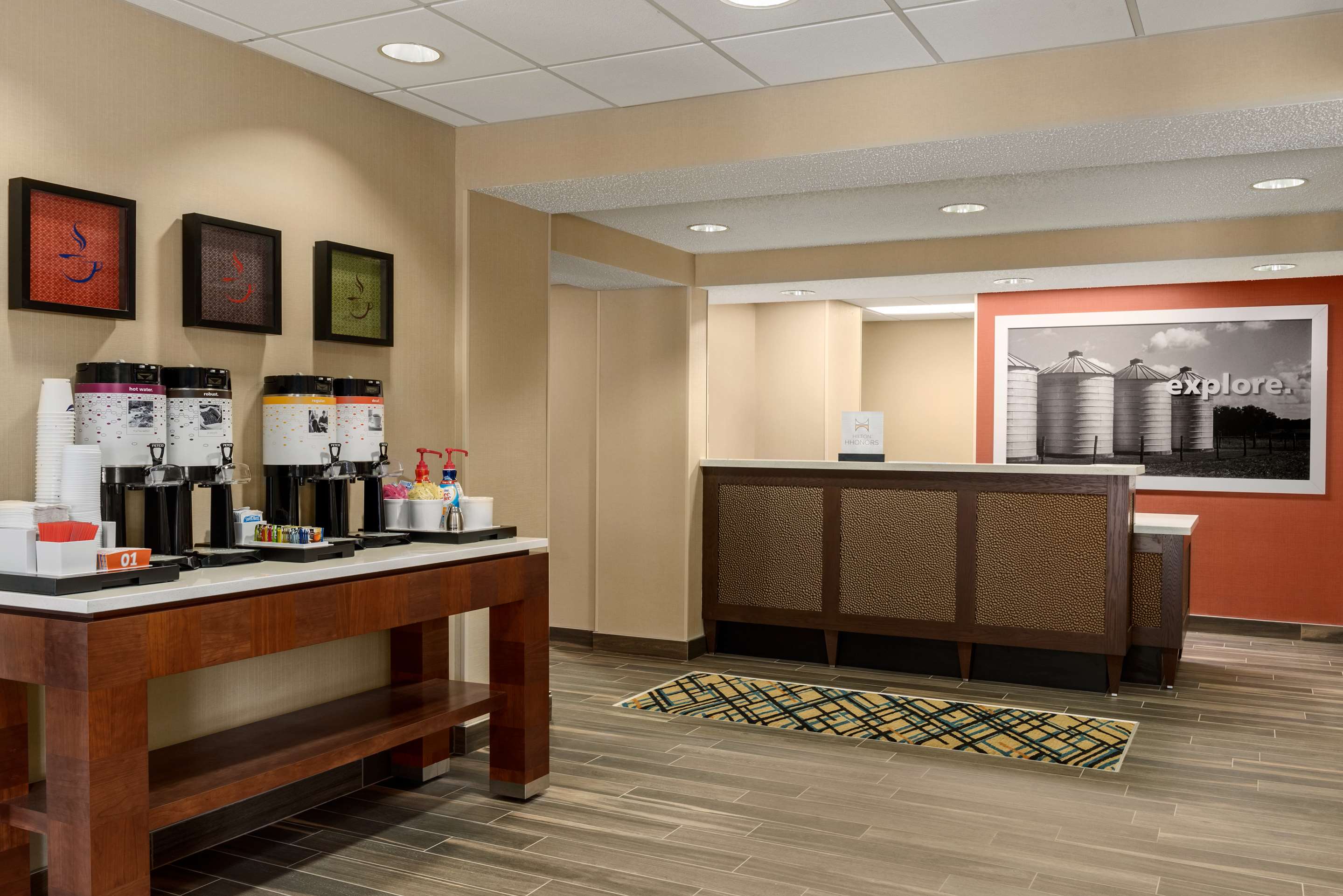 Reception | Hampton Inn By Hilton Wausau