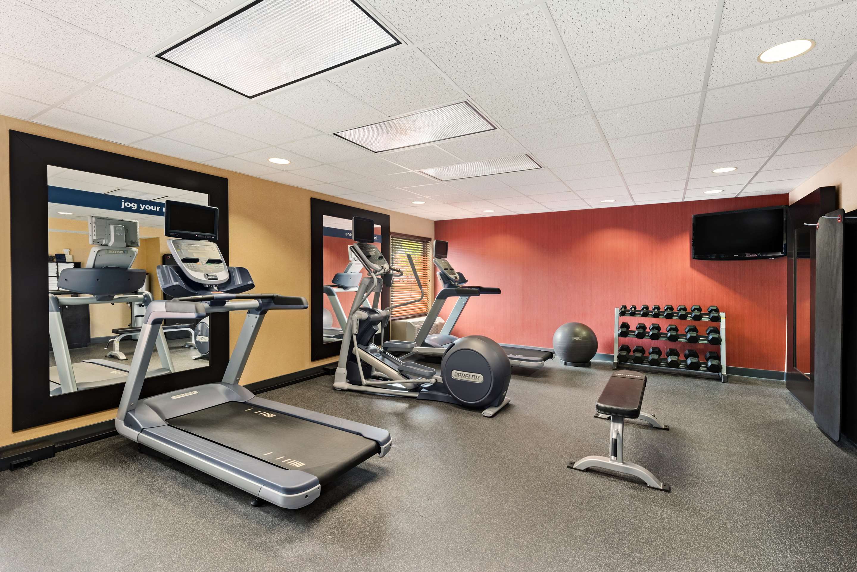 Health club fitness center gym | Hampton Inn By Hilton Wausau