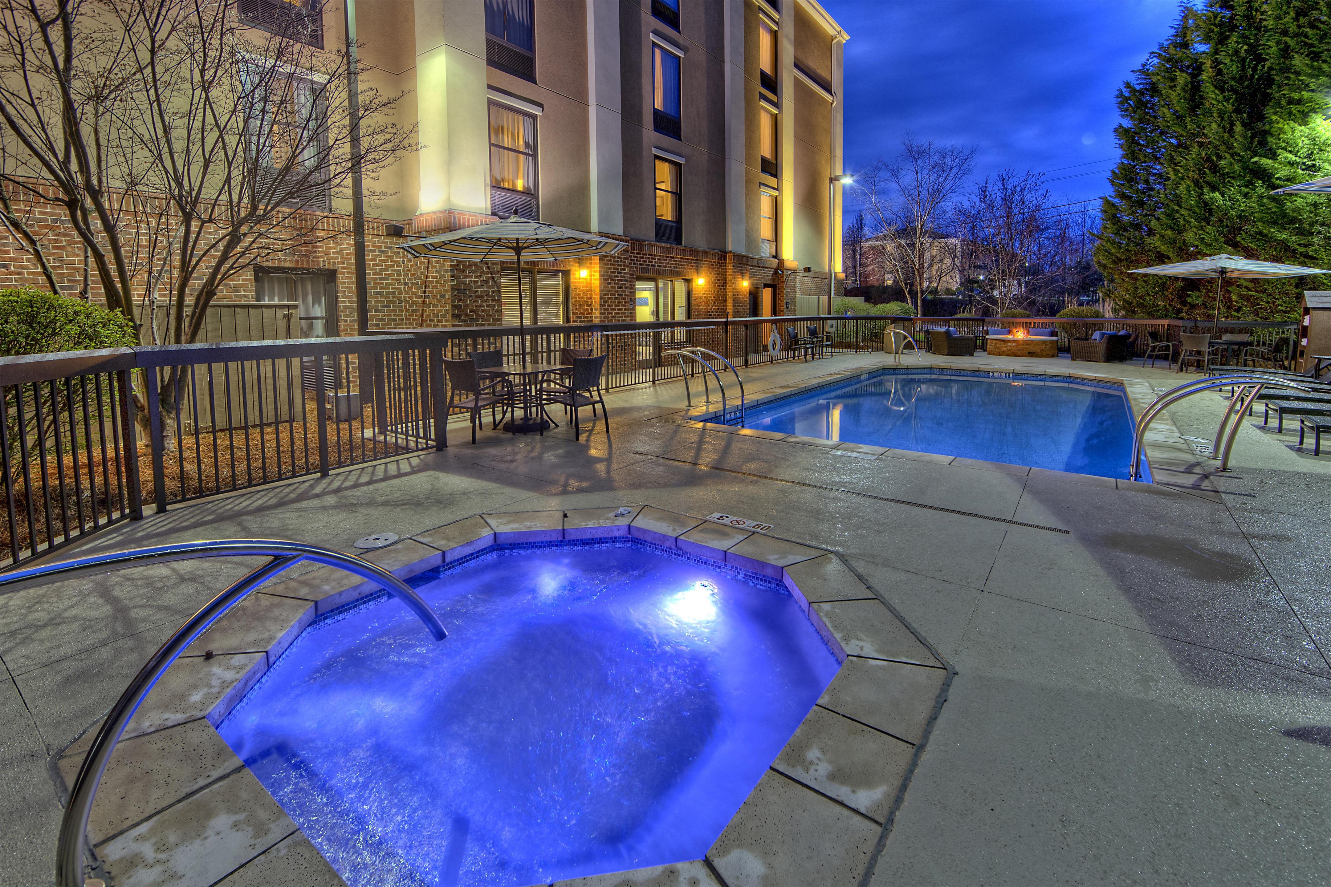 Pool | Hampton Inn & Suites Asheville Airport