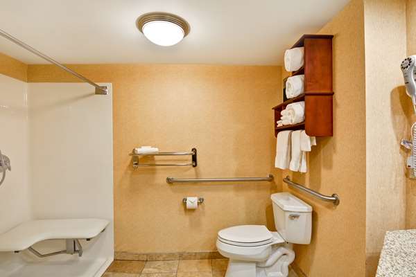  - Hampton Inn Hendersonville - I-26, Exit 49