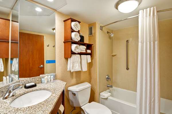  - Hampton Inn Hendersonville - I-26, Exit 49