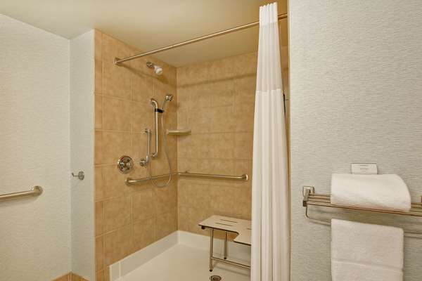  - Hampton Inn & Suites Wilkes-Barre - I-81, Exit 168