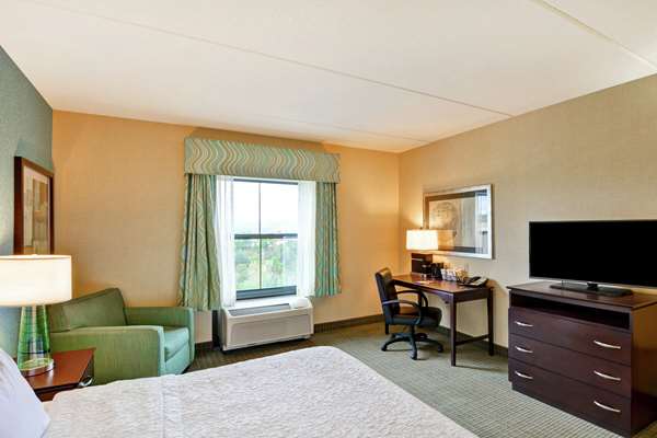  - Hampton Inn & Suites Wilkes-Barre - I-81, Exit 168