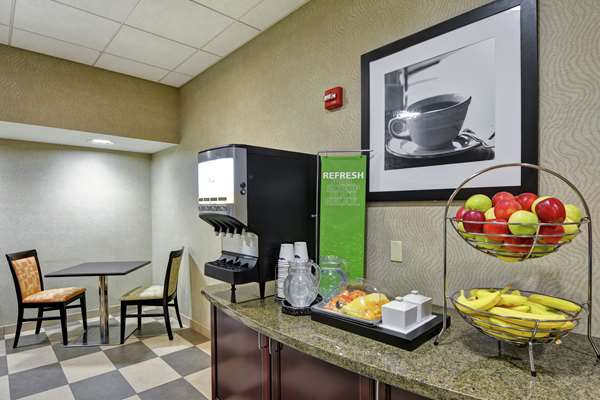 Restaurant - Hampton Inn & Suites Wilkes-Barre - I-81, Exit 168