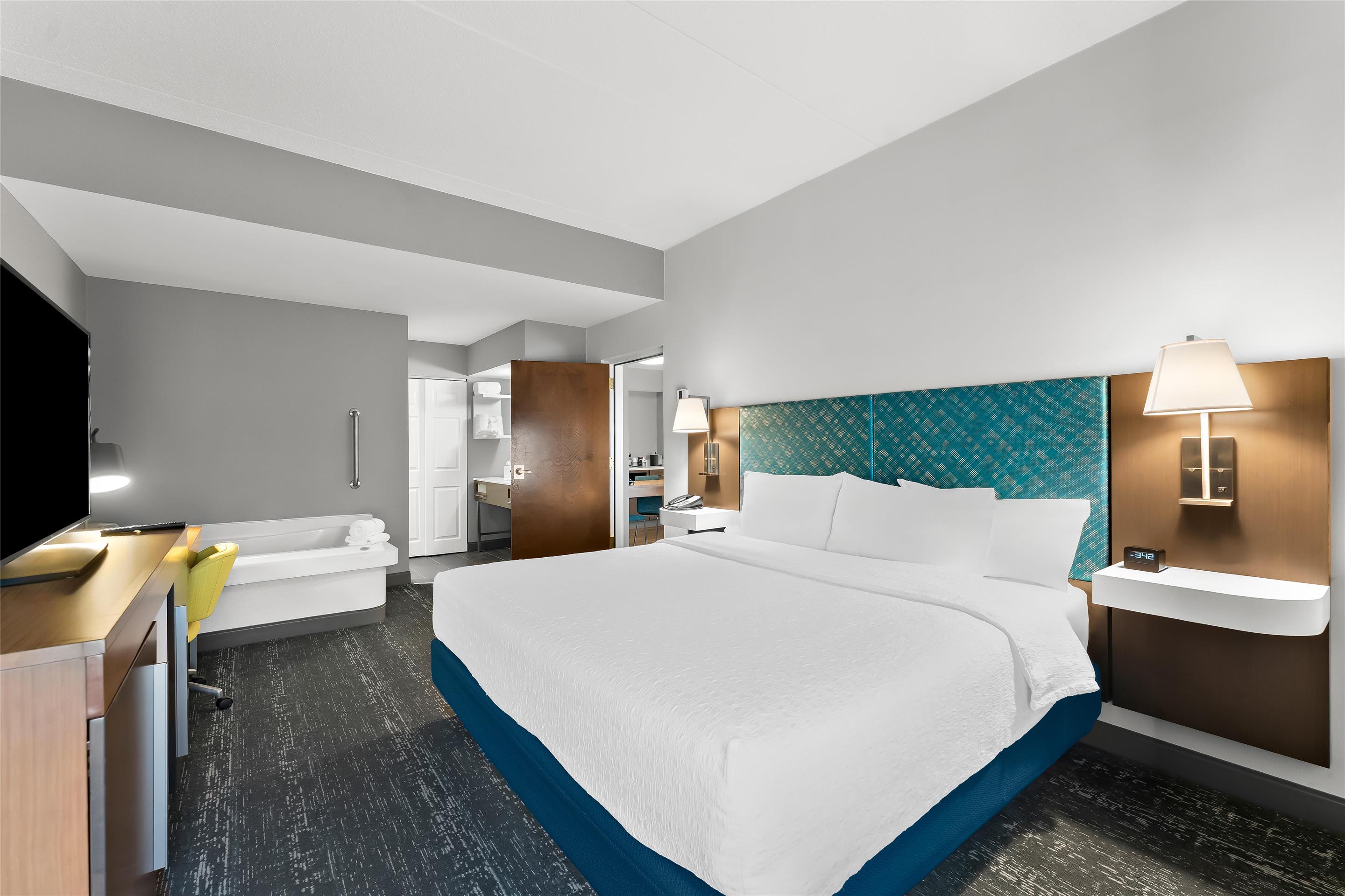 Guest room