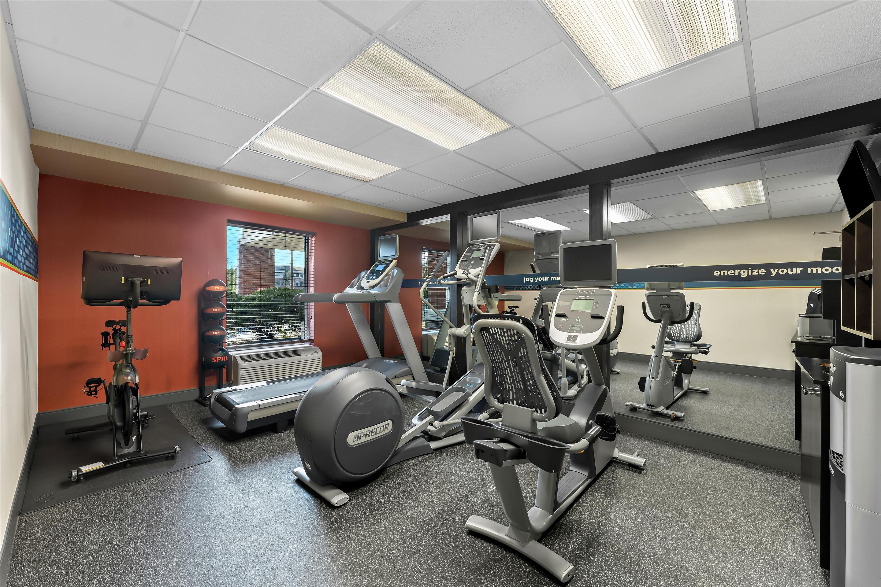 Health club fitness center gym | Hampton Inn & Suites Newtown