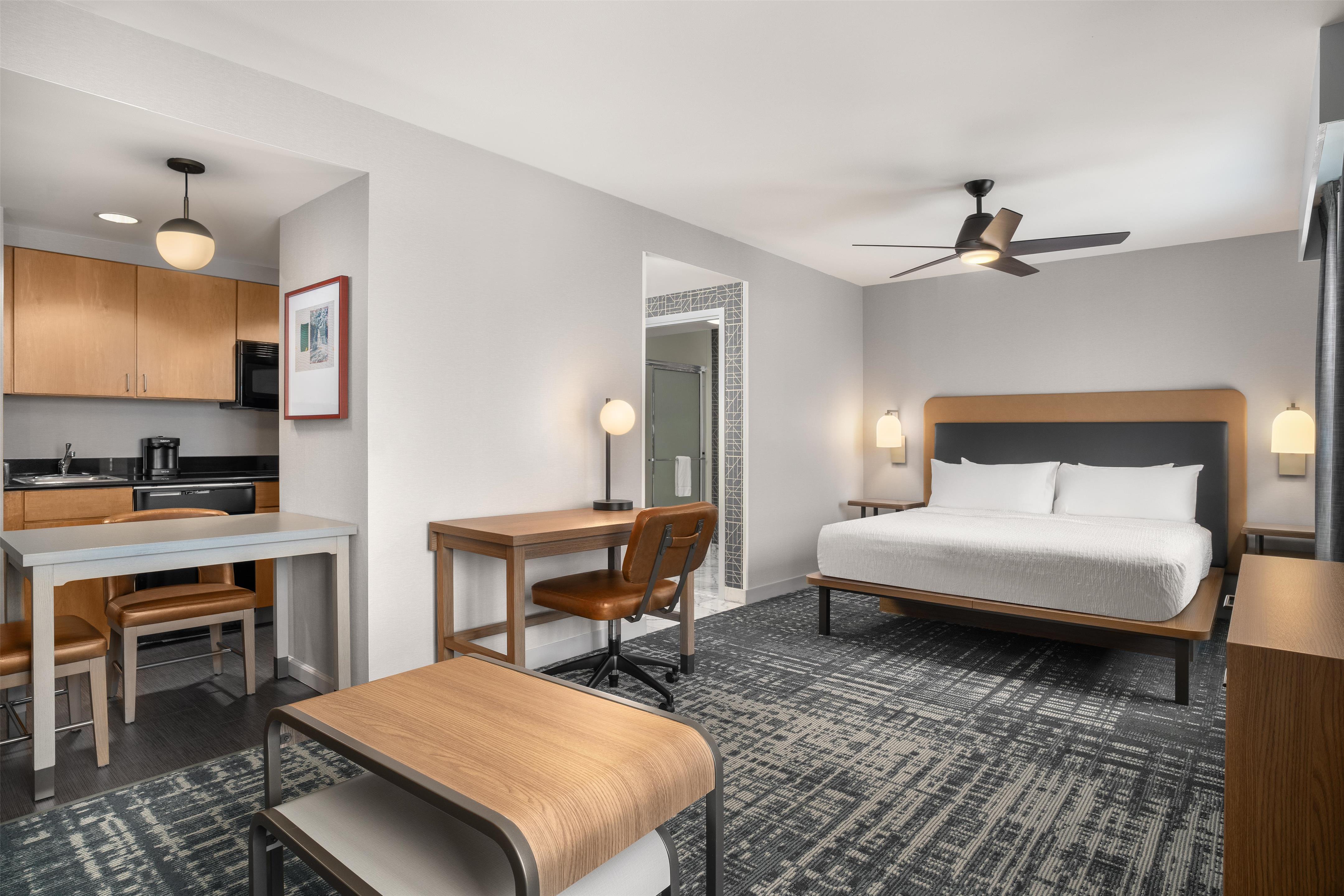 Guest room