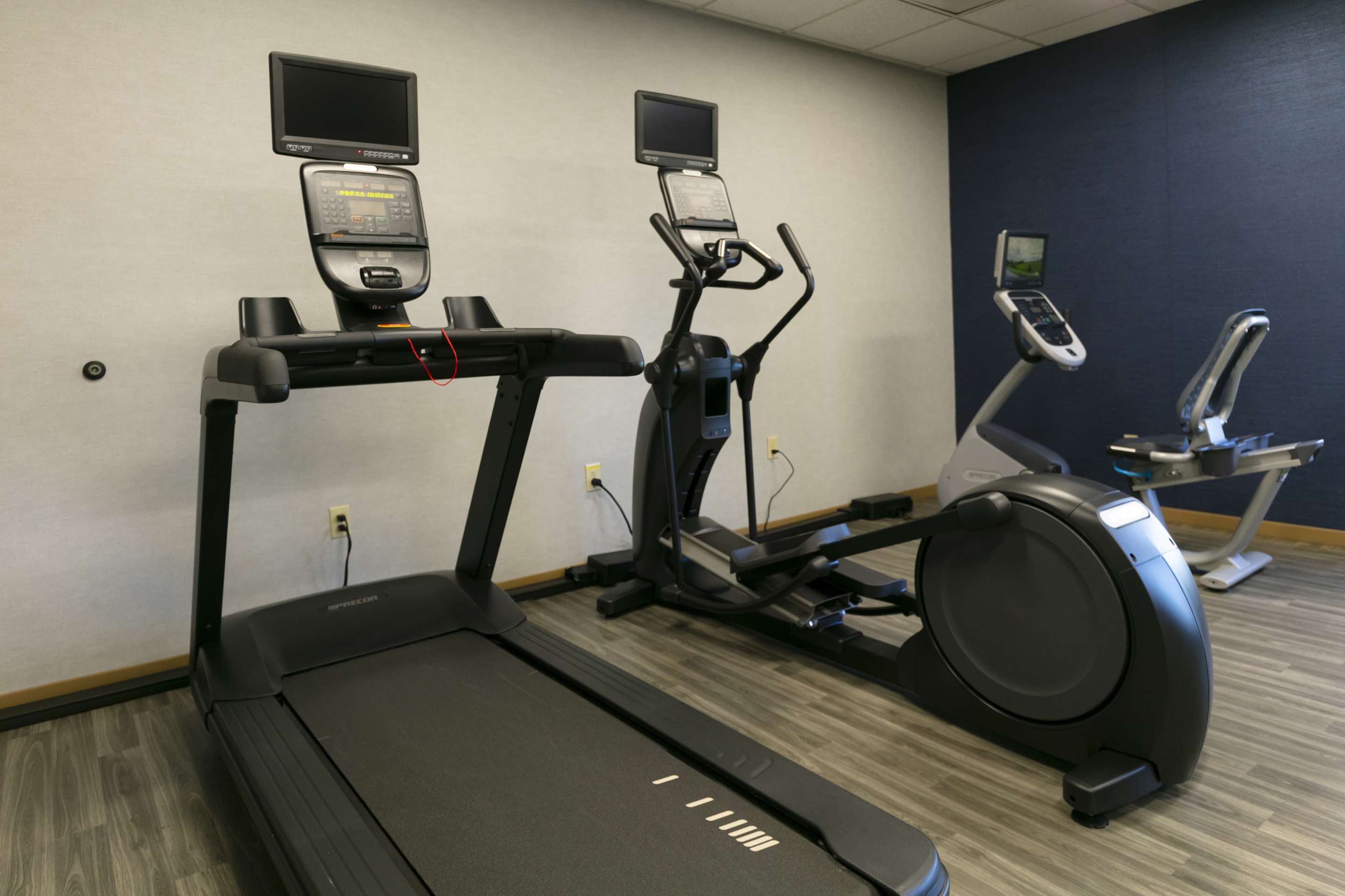 Health club fitness center gym | Hampton Inn Scranton at Montage Mountain
