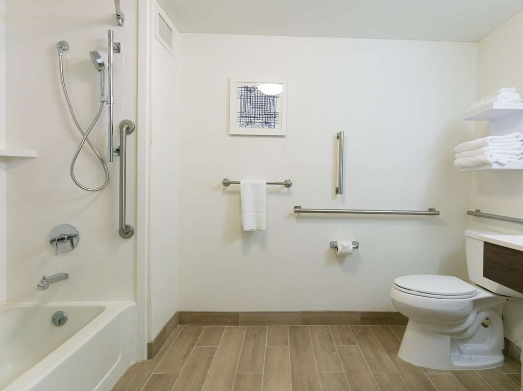 Hampton Inn Scranton at Montage Mountain-guestroom-Guest Room,Bathroom,On-Site.jpg