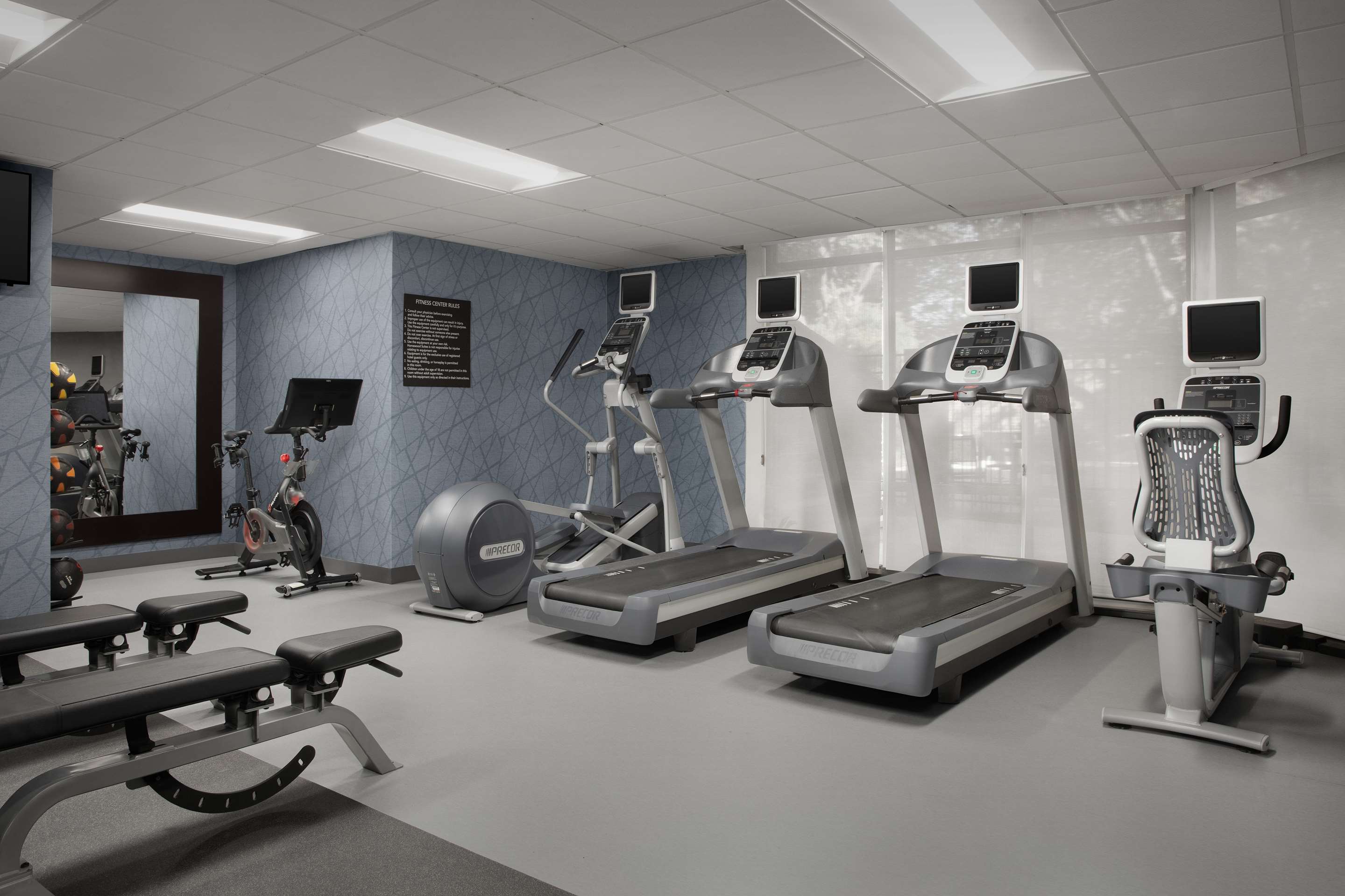 Health club fitness center gym | Homewood Suites by Hilton Alexandria / Pentagon South