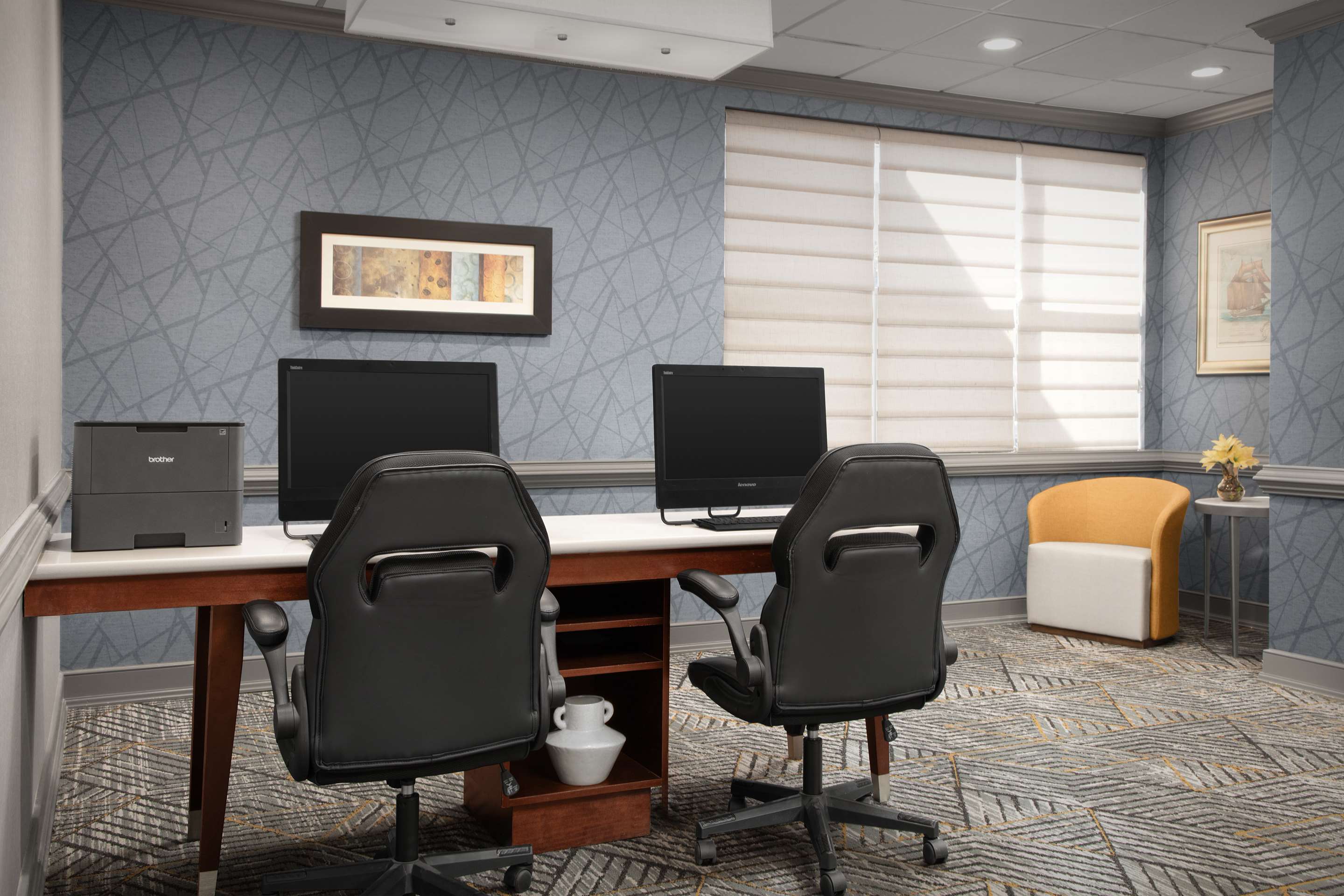 Business Center | Homewood Suites by Hilton Alexandria / Pentagon South