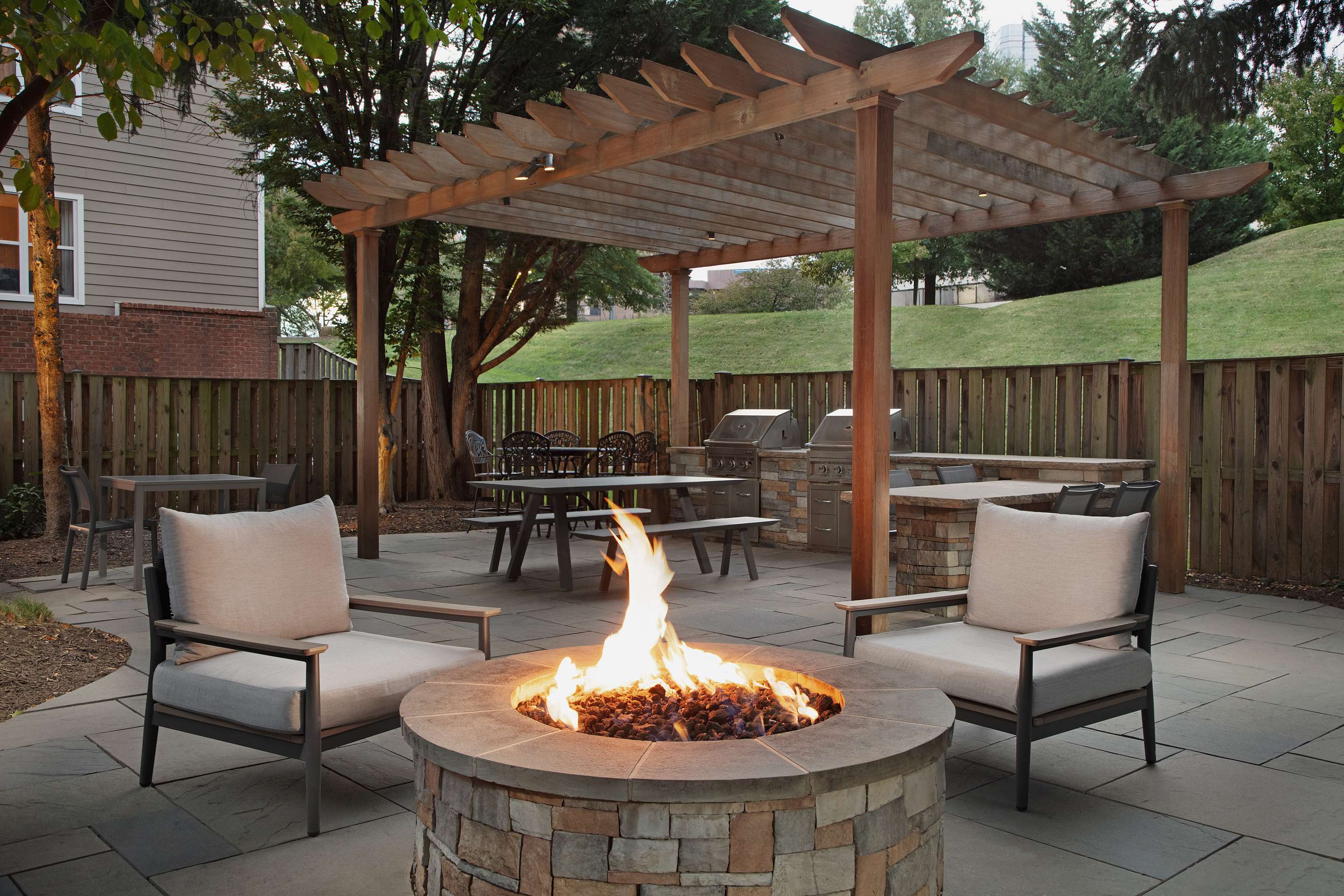 Exterior | Homewood Suites by Hilton Alexandria / Pentagon South