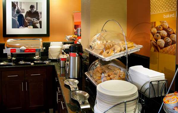 Restaurant - Hampton Inn Alexandria