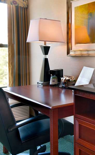  - Hampton Inn Alexandria