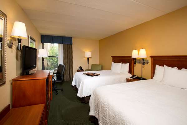  - Hampton Inn Alexandria