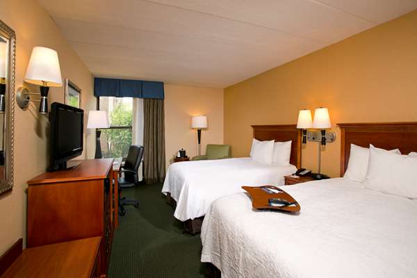  - Hampton Inn Alexandria