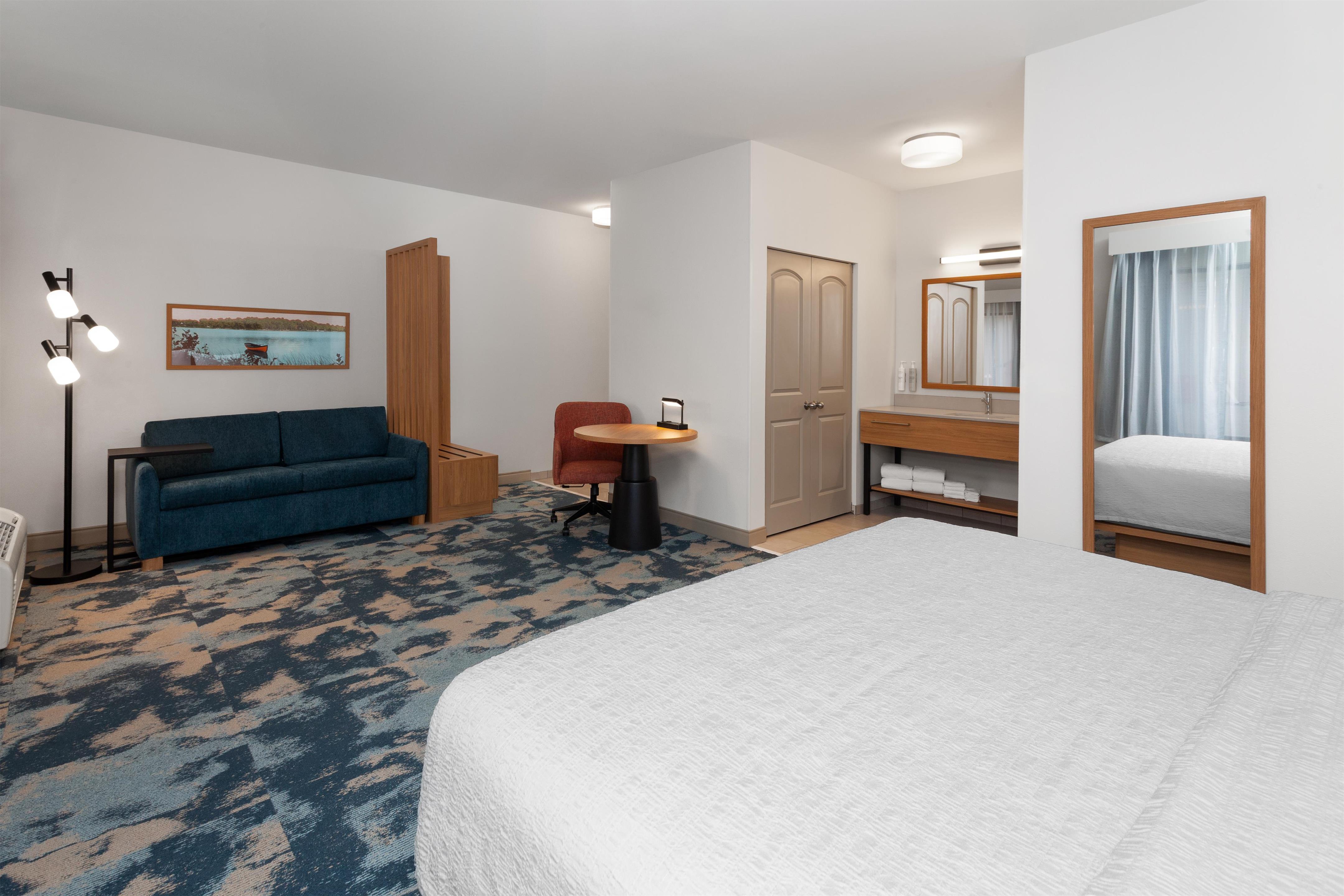 Guest room