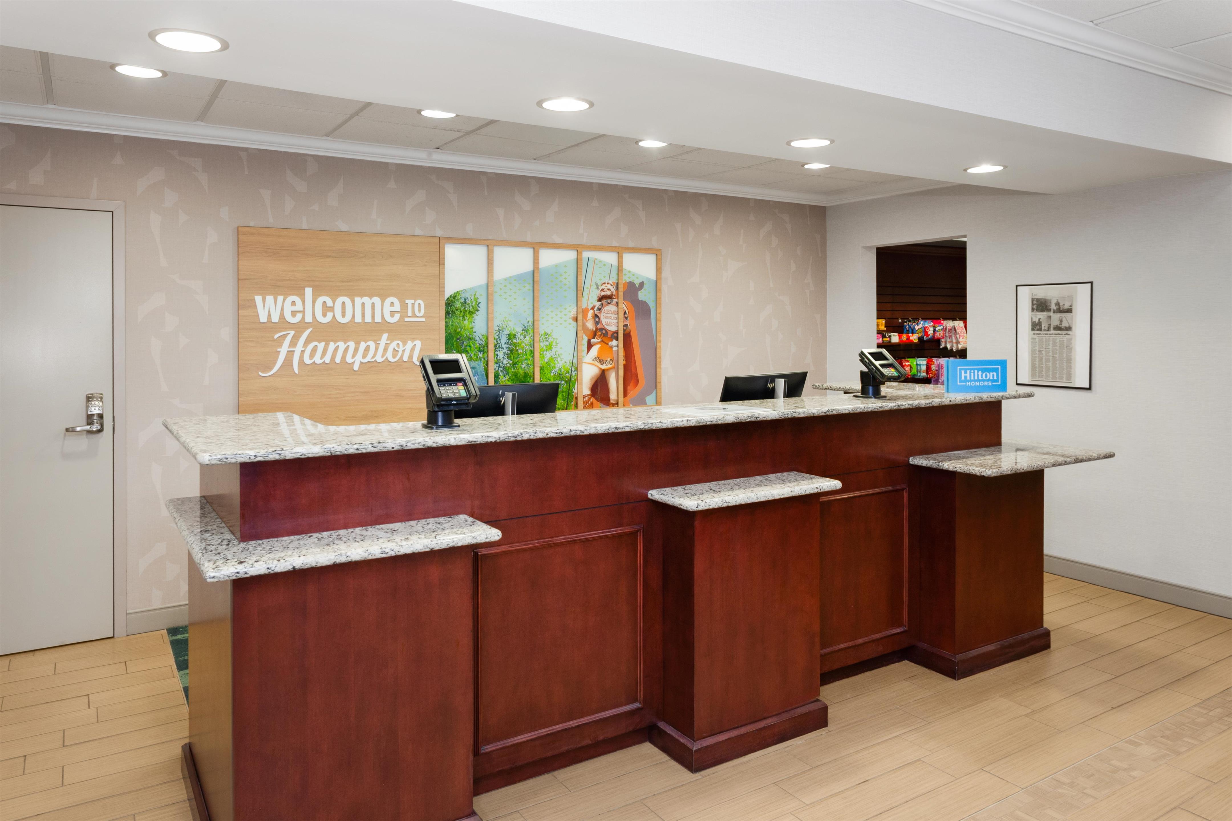 Reception | Hampton Inn & Suites Alexandria