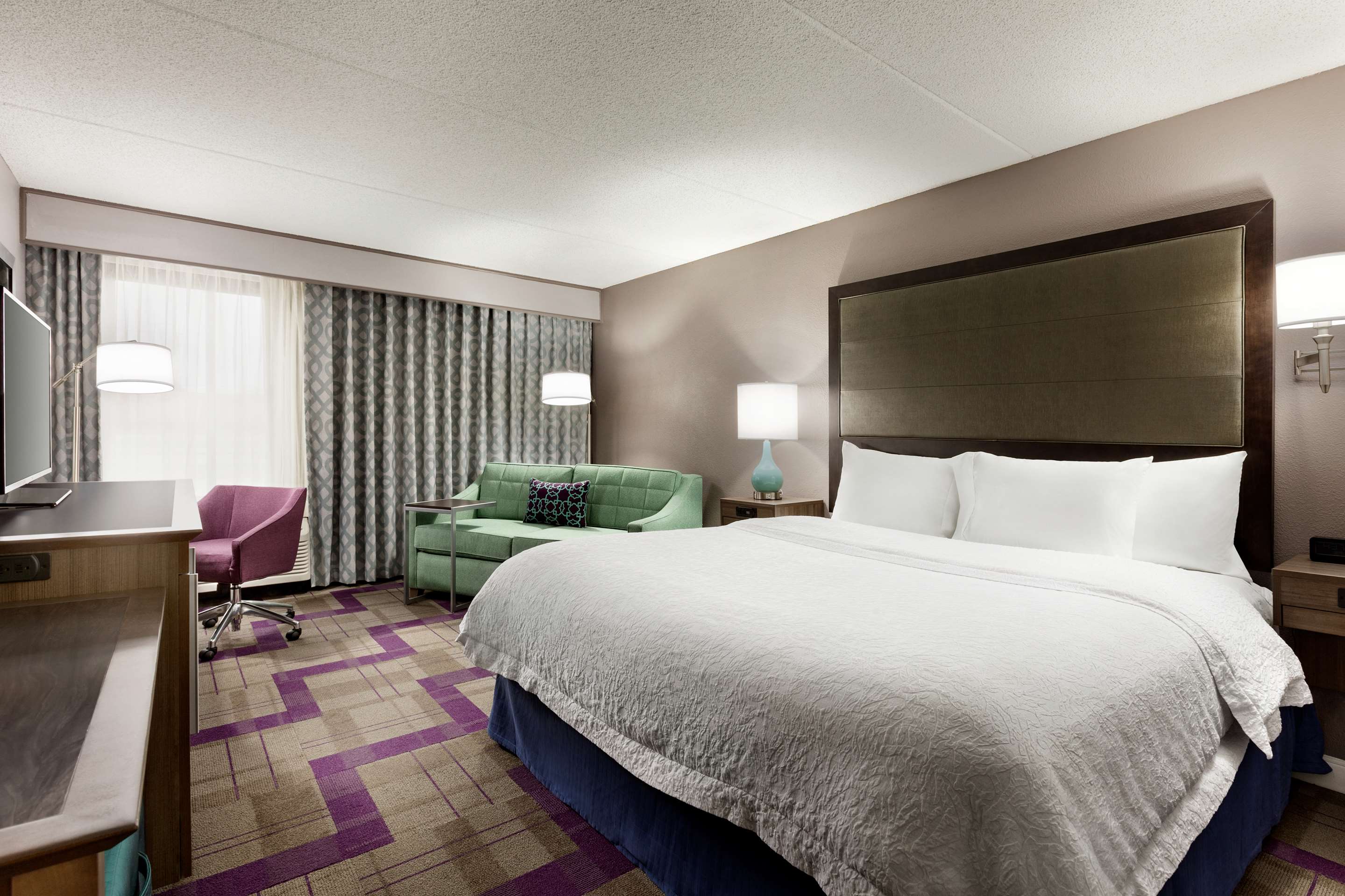 Guest room