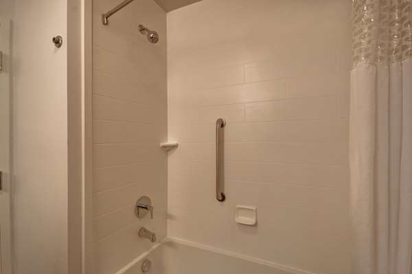  - Hampton Inn & Suites South Columbia