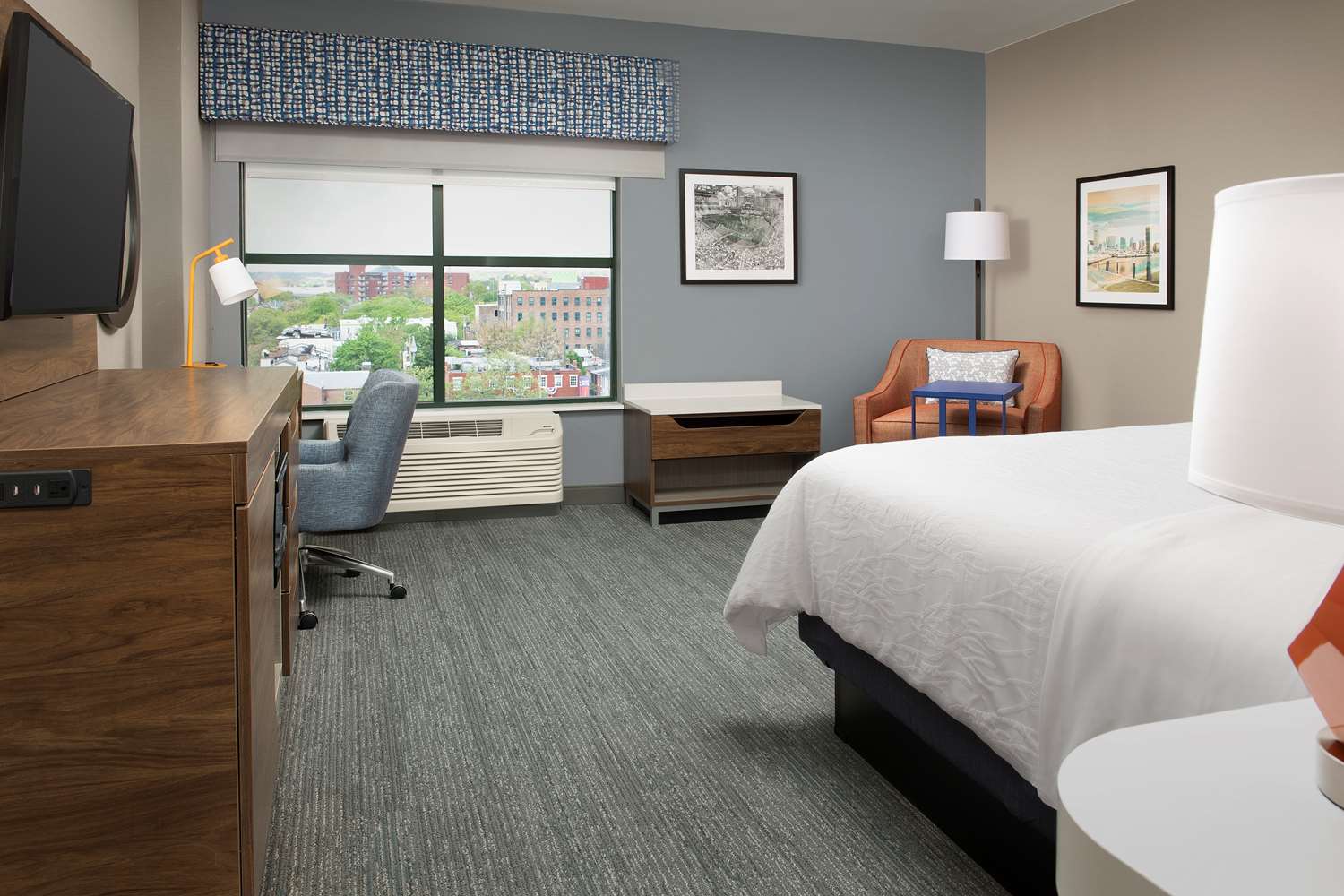 Hampton Inn Camden Yards Baltimore, MD See Discounts