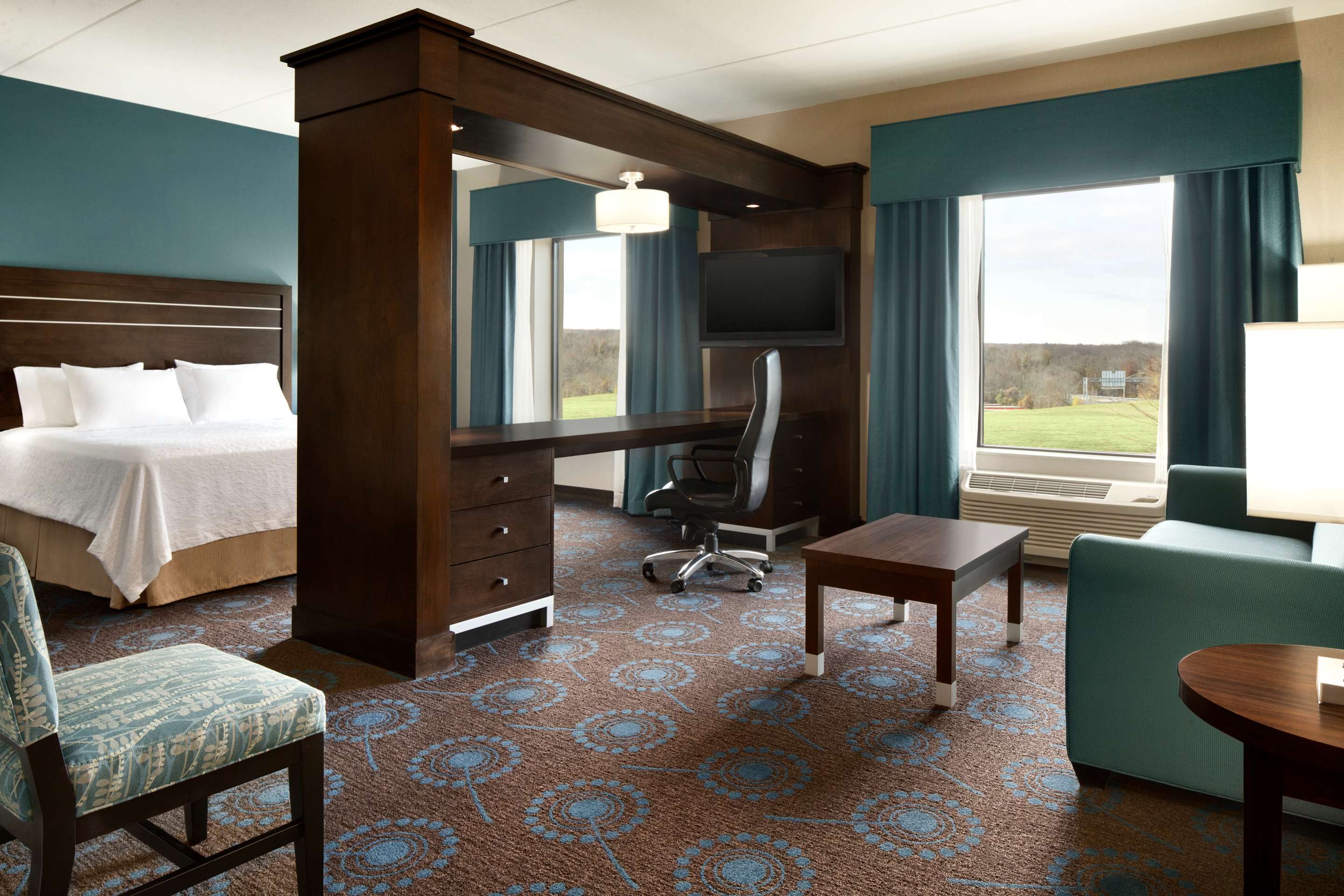 Guest room