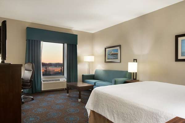  - Hampton Inn & Suites Edgewood - I-95, Exit 77