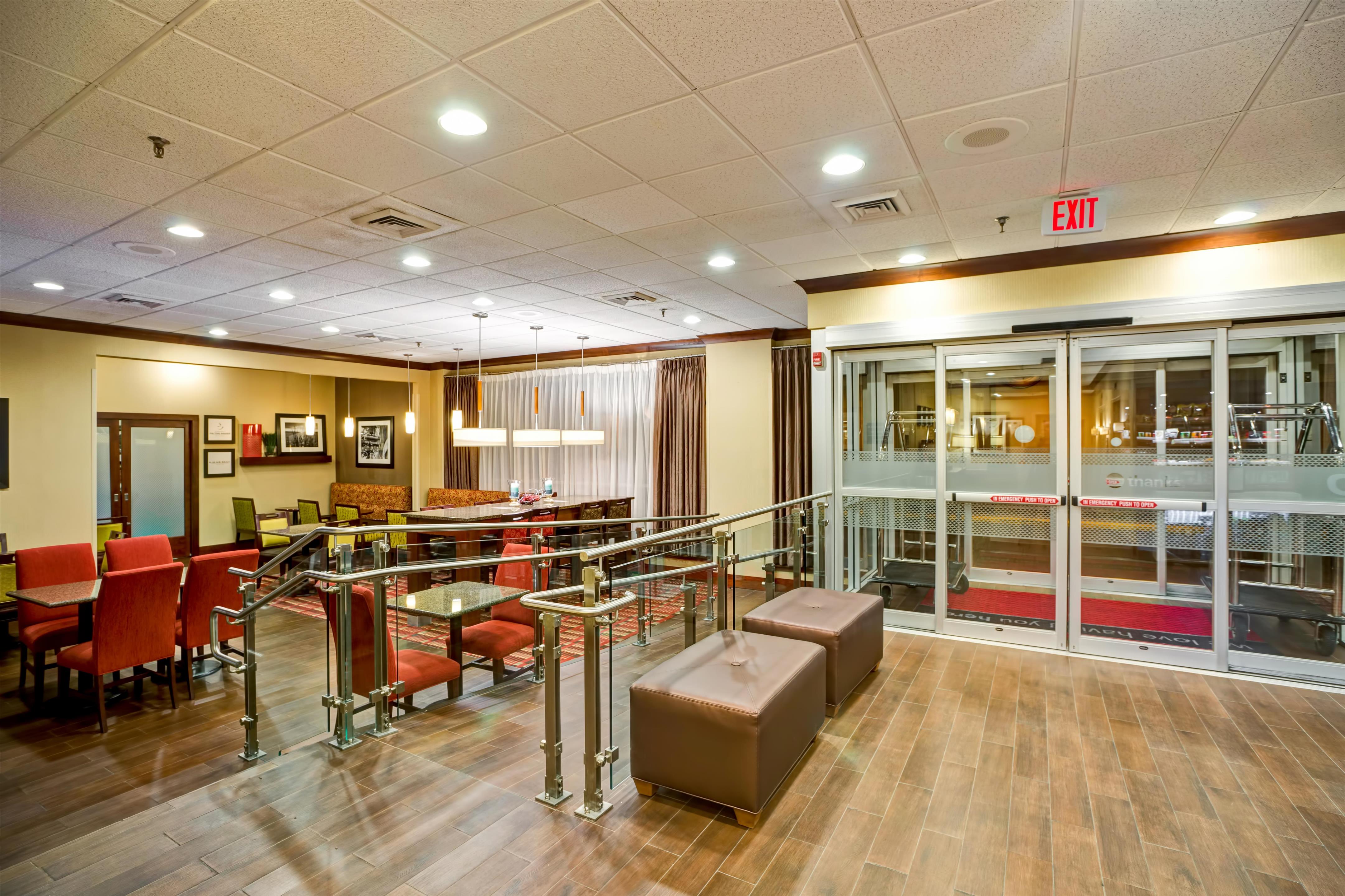 Breakfast Area | Hampton Inn Baltimore/Glen Burnie