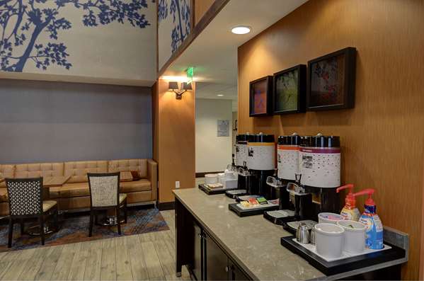 Restaurant - Hampton Inn Woodlawn Windsor Mill - I-695, Exit 17