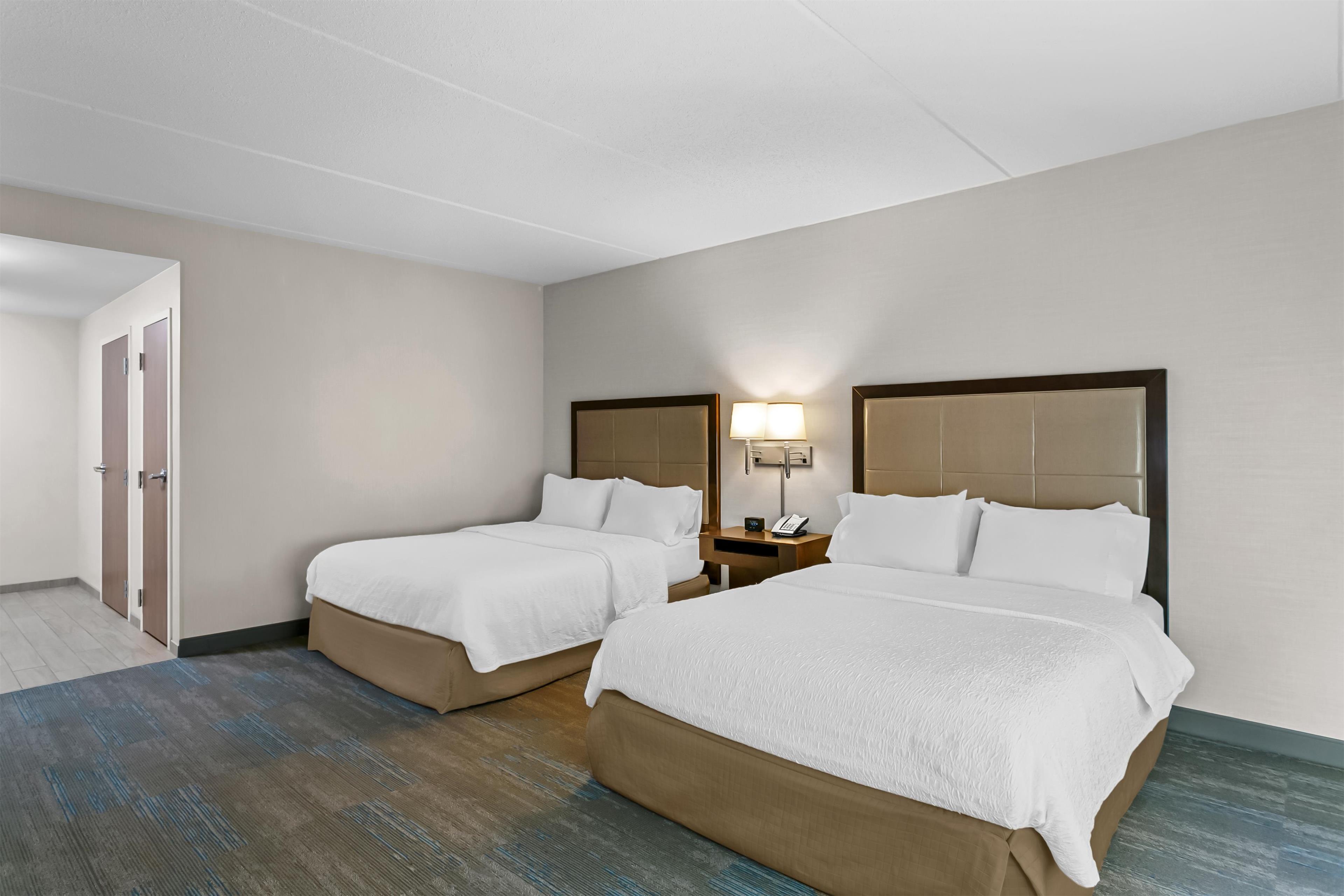 Hampton Inn & Suites by Hilton Baltimore/Woodlawn Room Type - 2QN MOB HEARING ACC TUB