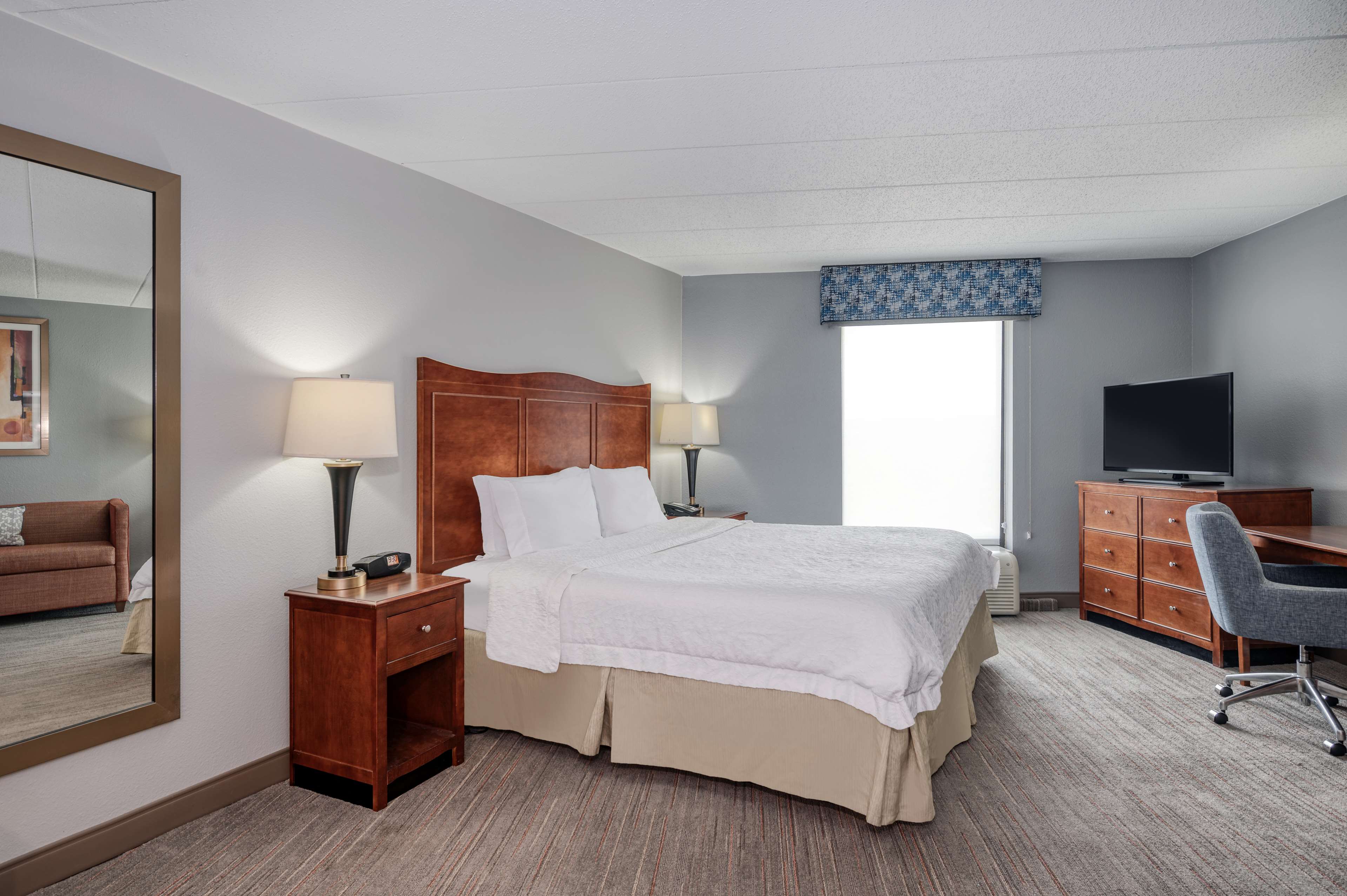 Hampton Inn by Hilton Baltimore/White Marsh - Tap to explore photos