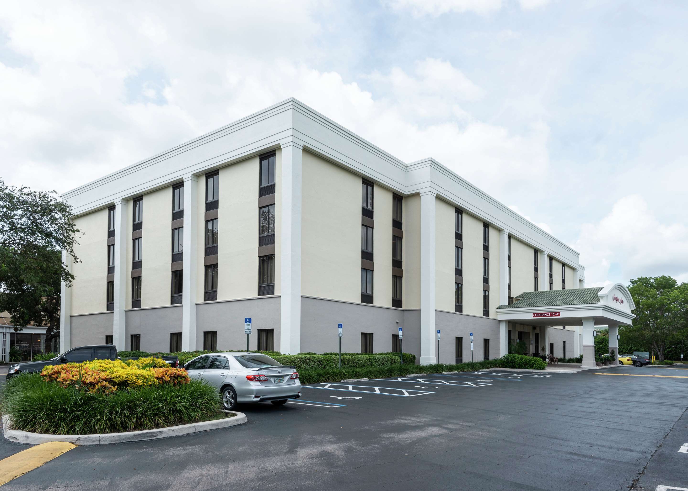 Exterior | Hampton Inn Boca Raton