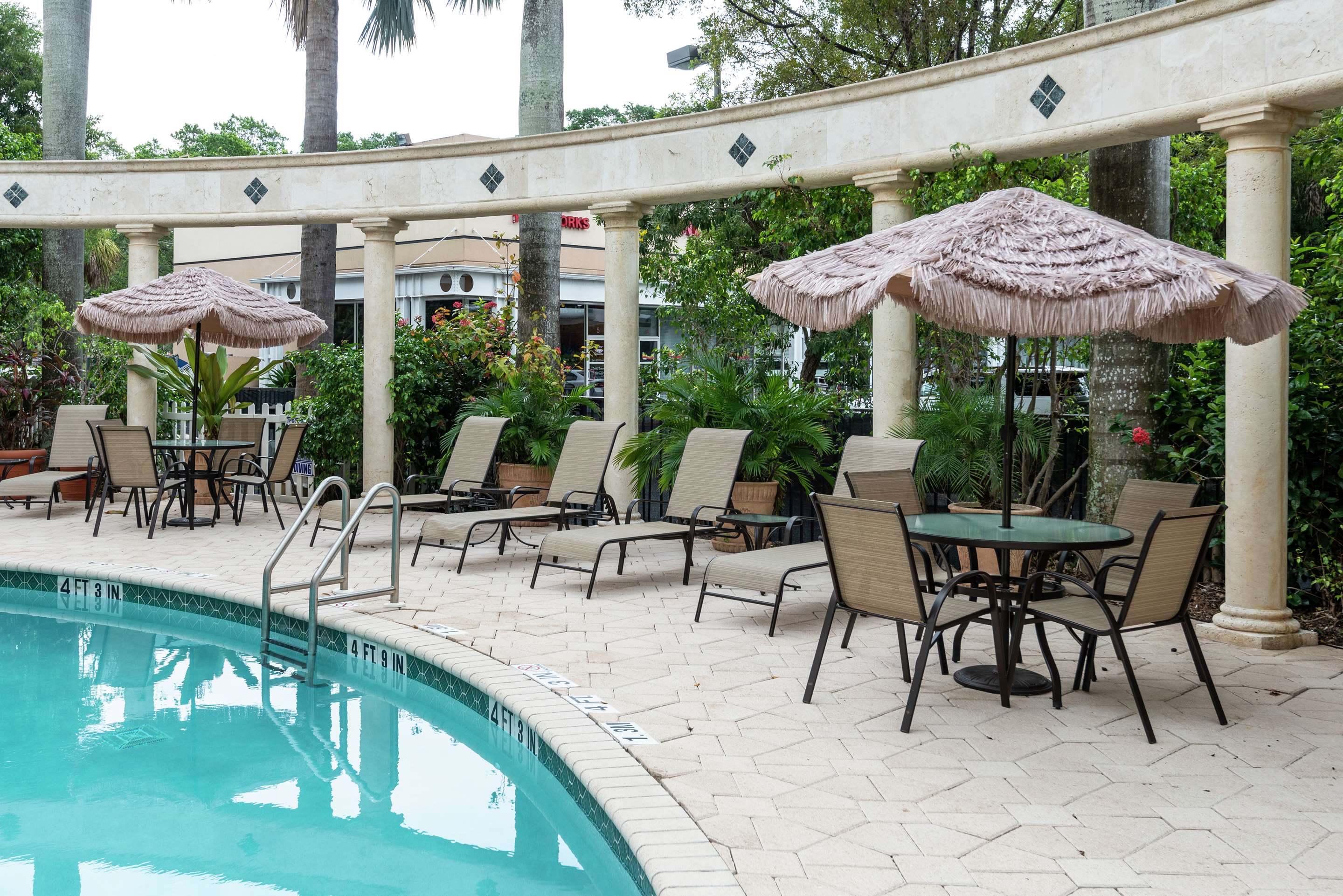 Pool | Hampton Inn Boca Raton