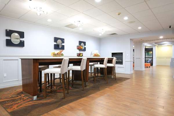 Amenities - Hampton Inn Bordentown - I-95, Exit 7