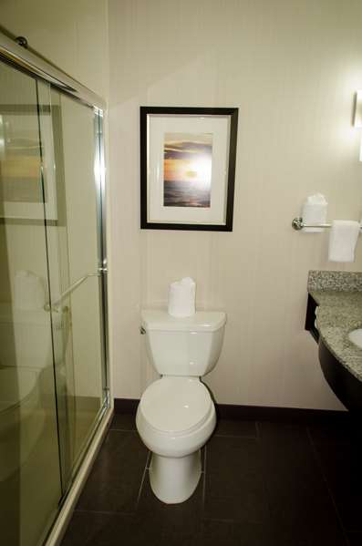  - Hilton Garden Inn Benton Harbor - I-94, Exit 29