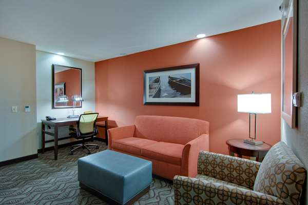  - Hilton Garden Inn Benton Harbor - I-94, Exit 29