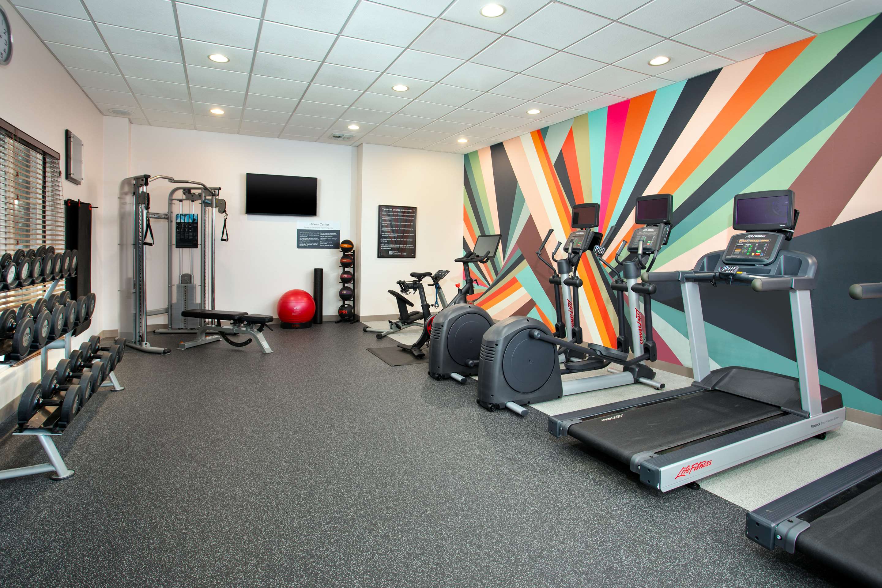 Health club fitness center gym | Hilton Garden Inn Benton Harbor/St. Joseph