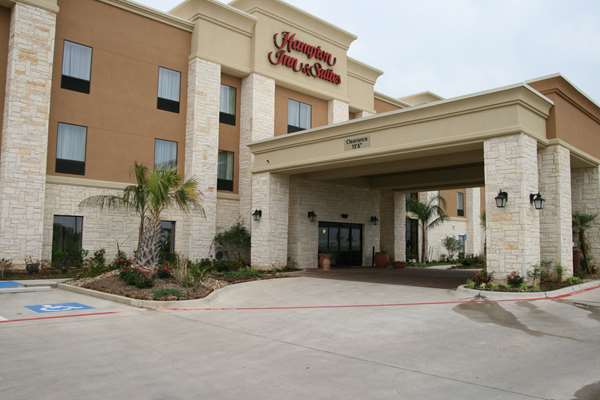 Exterior view - Hampton Inn & Suites Buffalo - I-45, Exit 178
