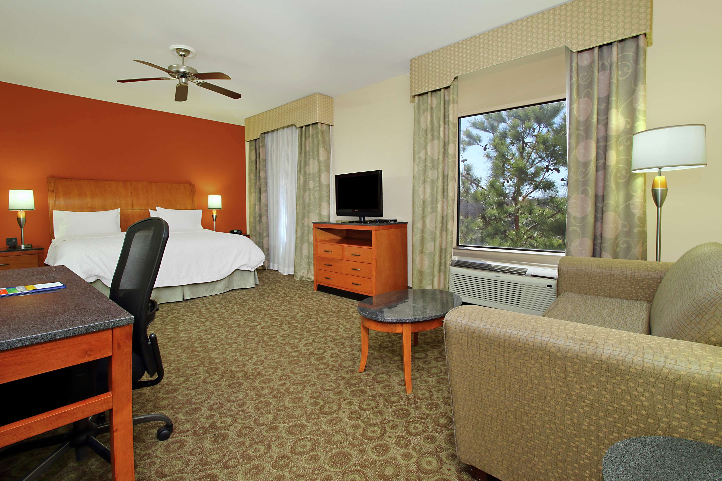 Guest room
