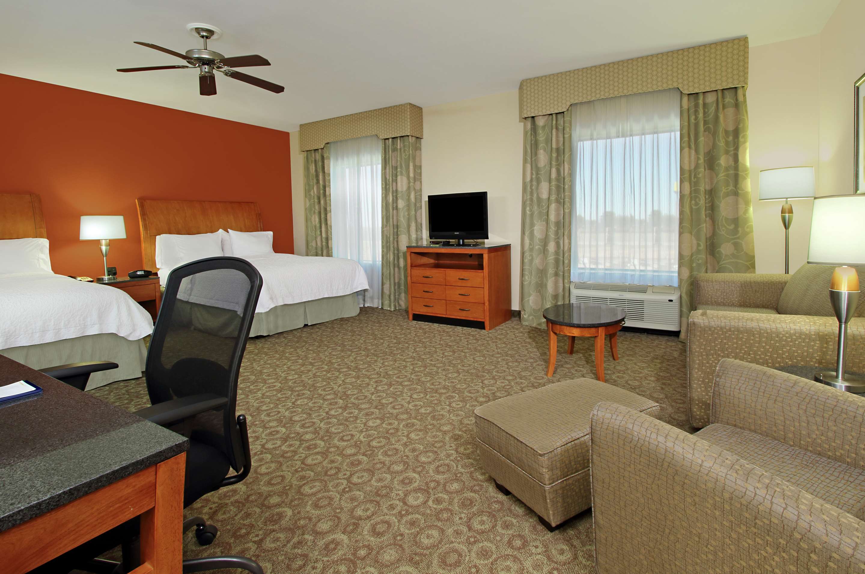 Guest room