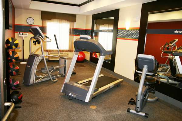 Fitness/ Exercise Room - Hampton Inn & Suites Buffalo - I-45, Exit 178