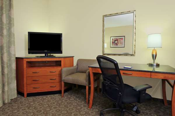  - Hampton Inn & Suites Buffalo - I-45, Exit 178