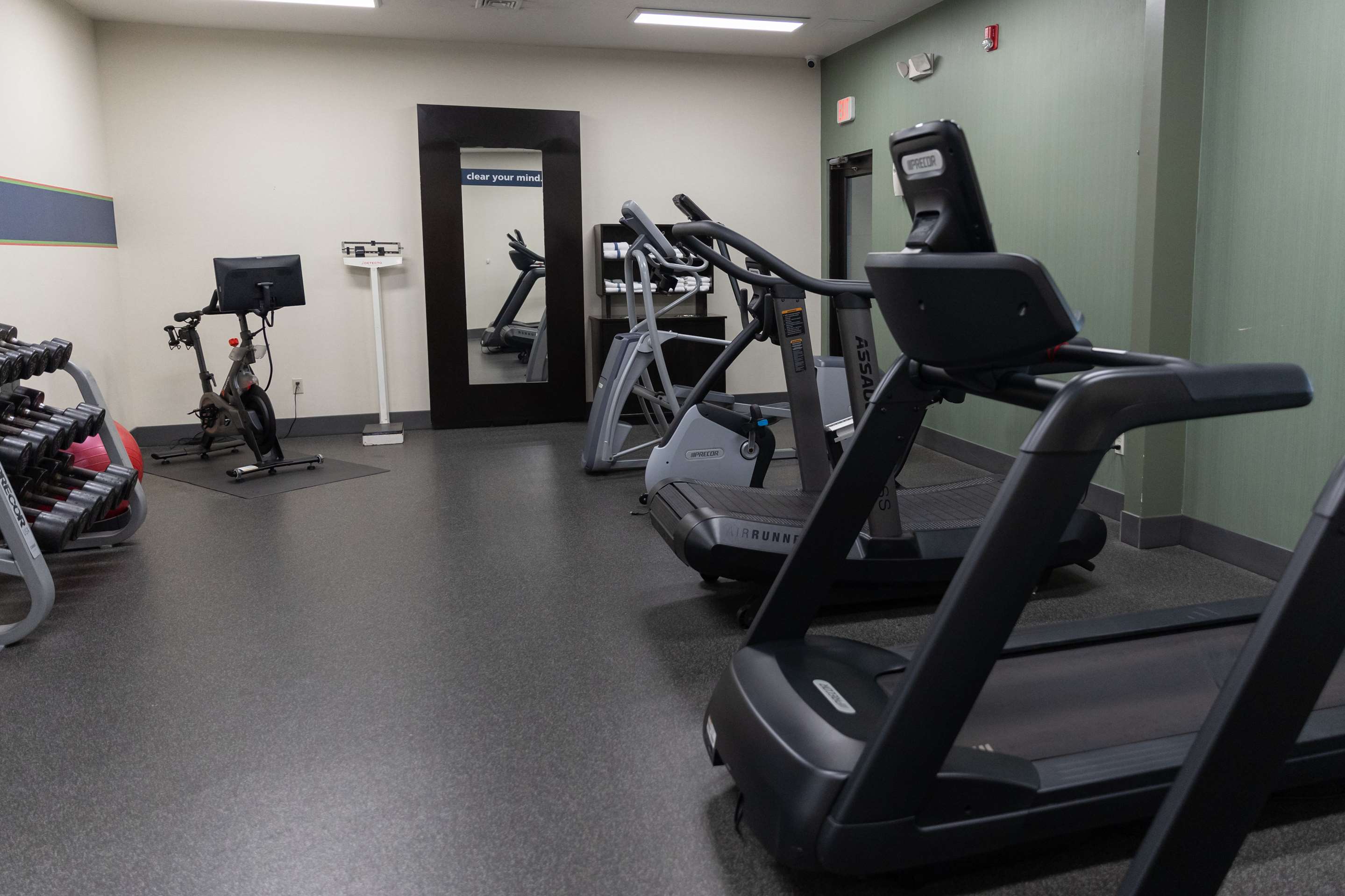 Health club fitness center gym | Hampton Inn & Suites Scottsbluff Conference Center